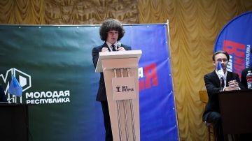 В Шахтёрске прошёл полуфинал «Лиги Ораторов»