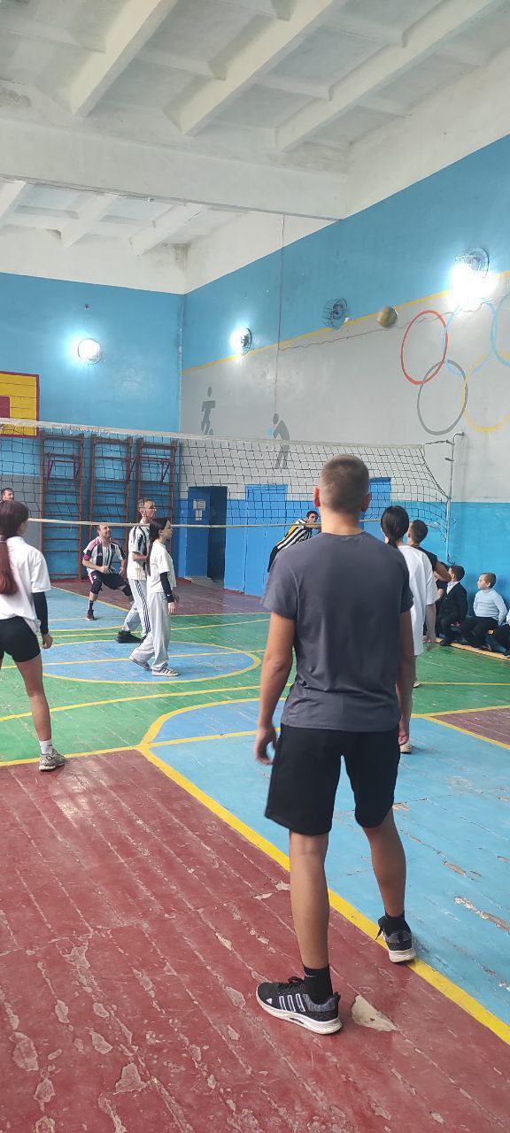 24 октября 2025 года в ГБОУ «Новокрасновская школа Володарского м.о.» в честь предстоящего праздника — Дня народного единства — прошли спортивные соревнования «Шестой школьный кубок» по волейболу 24 октября 2025 года в ГБОУ «Новокрасновская школа Володарского м.о.» в честь предстоящего праздника — Дня народного единства — прошли спортивные соревнования «Шестой школьный кубок» по волейболу