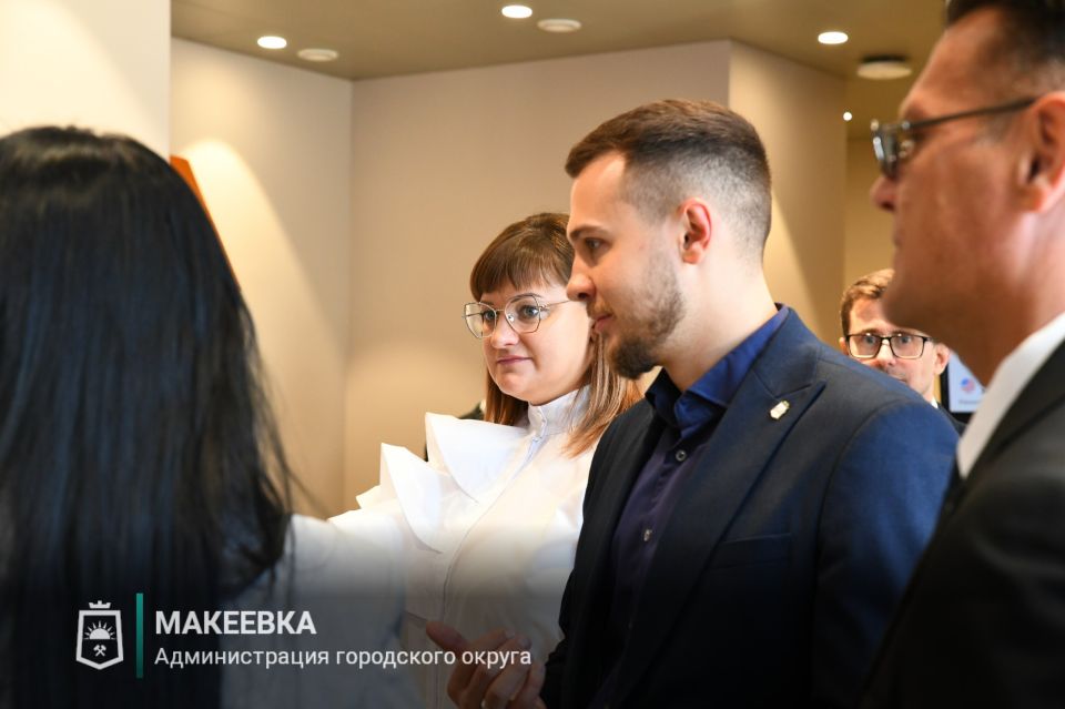В Макеевке прошло торжественное открытие дополнительного офиса Банк ВТБ В Макеевке прошло торжественное открытие дополнительного офиса Банк ВТБ