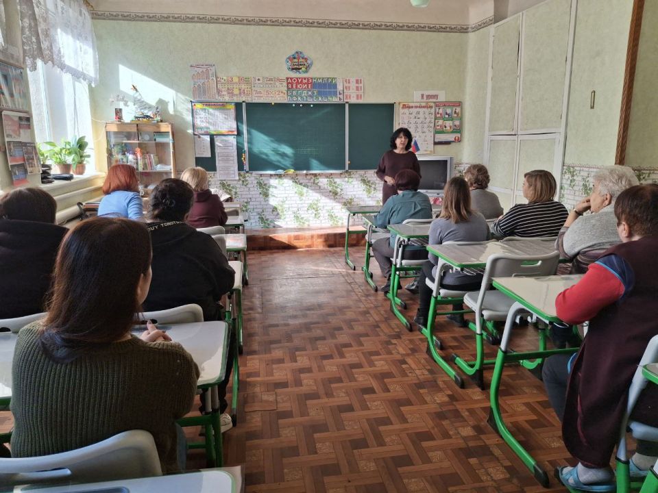 Встреча с трудовым коллективом Встреча с трудовым коллективом