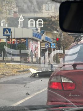 В центре города посадили вражескую «птичку»