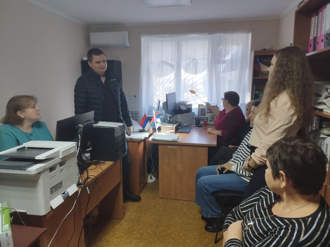 Сегодня временно исполняющий обязанности Главы муниципального образования Тельмановский муниципальный округ Донецкой Народной Республики провел встречу с работниками отдела культуры