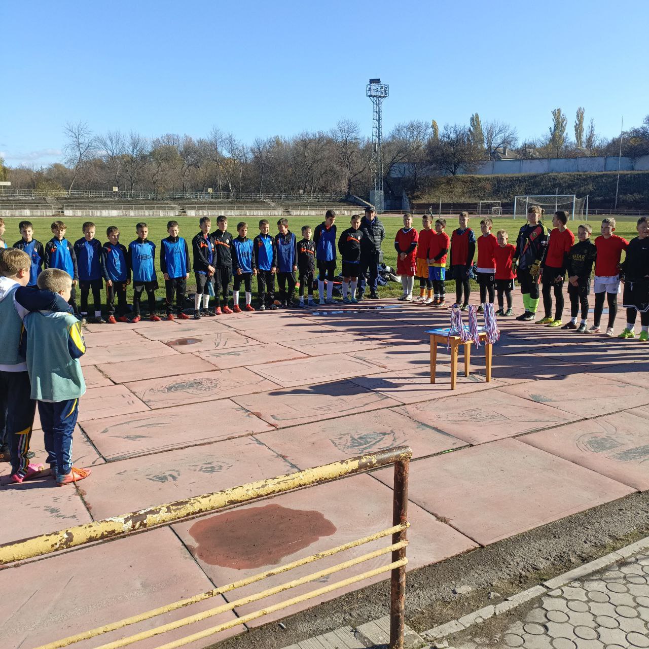 Ждановские футболисты заняли призовое место в соревнованиях по футболу в Енакиево Ждановские футболисты заняли призовое место в соревнованиях по футболу в Енакиево