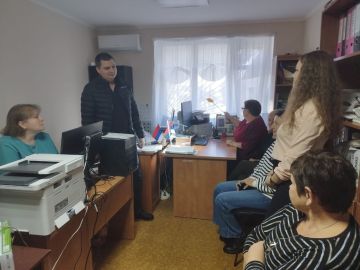 Сегодня временно исполняющий обязанности Главы муниципального образования Тельмановский муниципальный округ Донецкой Народной Республики провел встречу с работниками отдела культуры