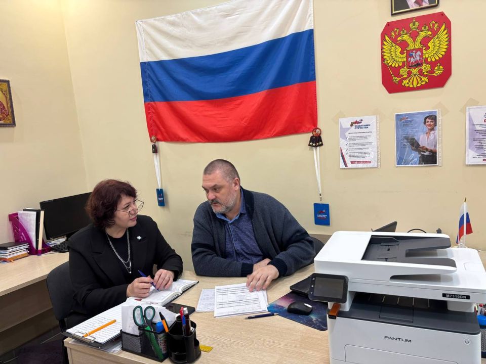Член Общественного совета Чижик Елена провела продуктивную встречу с социальным координатором фонда "Защитники Отечества" в г.Мариуполе Виталием Приндецким, посвященную критически важным вопросам поддержки участников... Член Общественного совета Чижик Елена провела продуктивную встречу с социальным координатором фонда "Защитники Отечества" в г.Мариуполе Виталием Приндецким, посвященную критически важным вопросам поддержки участников...