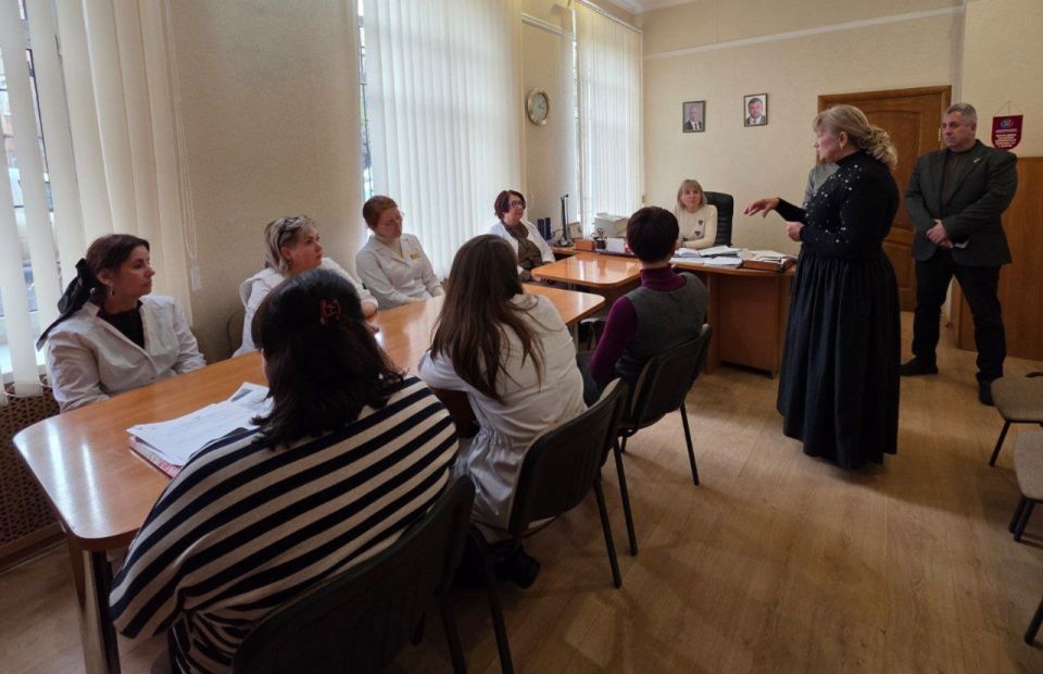 Татьяна Копылова: Сегодня, 29 октября, по поручению Главы Республики Дениса Пушилина и в рамках проекта "УПРАВДОМ", реализуемого партией "Единая Россия" Татьяна Копылова: Сегодня, 29 октября, по поручению Главы Республики Дениса Пушилина и в рамках проекта "УПРАВДОМ", реализуемого партией "Единая Россия"