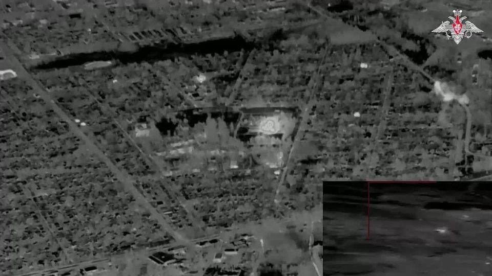 Минобороны России: Расчеты РСЗО «Ураган» Южного военного округа уничтожили пункт временной дислокации и укрепления ВСУ в Донецкой Народной Республике