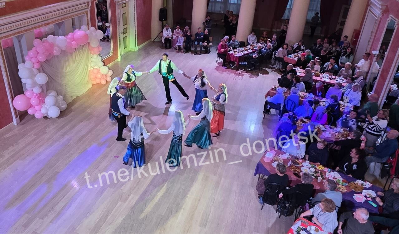 В учреждениях культуры нашего города состоялись праздничные мероприятия, посвящённые Дню бабушек и дедушек В учреждениях культуры нашего города состоялись праздничные мероприятия, посвящённые Дню бабушек и дедушек