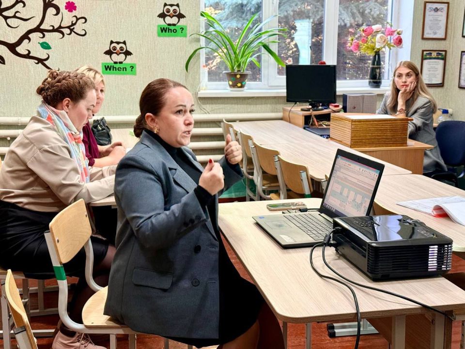 Цифровая трансформация: как мы стремимся экономить время классных руководителей! Цифровая трансформация: как мы стремимся экономить время классных руководителей!