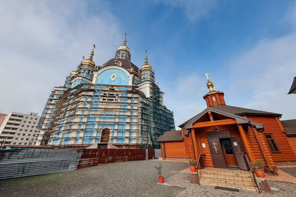 Петербург помогает вернуть к жизни мариупольский Собор Покрова Божьей Матери Петербург помогает вернуть к жизни мариупольский Собор Покрова Божьей Матери