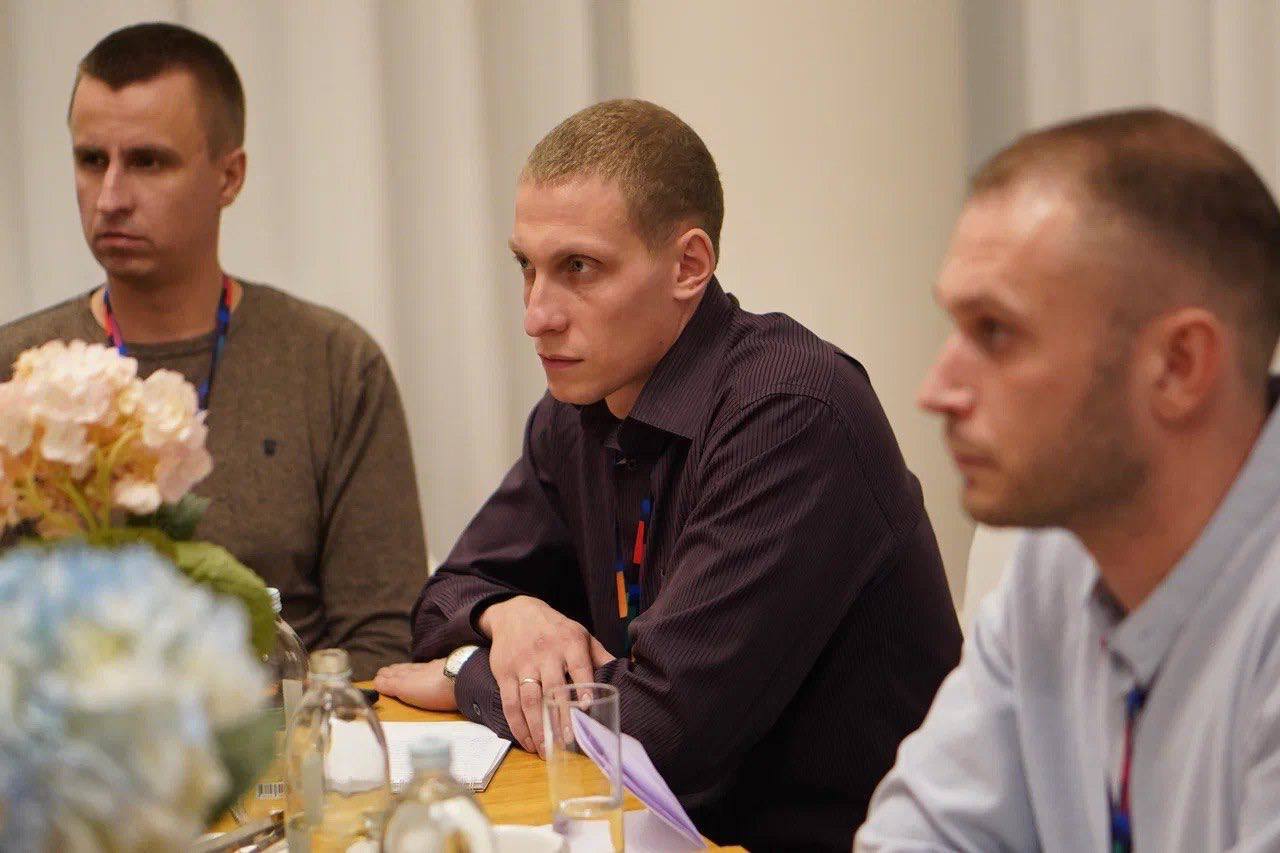 Статс-секретарь — заместитель Министра обороны РФ, председатель фонда «Защитники Отечества» Анна Цивилева встретилась с ветеранами специальной военной операции — участниками образовательной программы «Угольные города России»... Статс-секретарь — заместитель Министра обороны РФ, председатель фонда «Защитники Отечества» Анна Цивилева встретилась с ветеранами специальной военной операции — участниками образовательной программы «Угольные города России»...