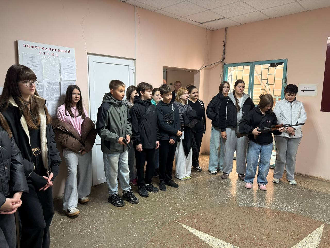 «Профориентационные каникулы» в рамках акции «Учиться в Донбассе» «Профориентационные каникулы» в рамках акции «Учиться в Донбассе»