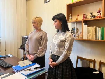 Сегодня заместитель главы Администрации городского округа Харцызск Юлия Михайленко провела встречу с трудовым коллективом ГКДОУ "Детский Сад № 25 г.о. Харцызск"