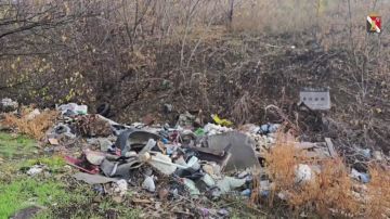 Игорь Мартынов: Встречи с населением. 29 октября заместитель главы администрации муниципального образования городского округа Енакиево Александр Деменков встретился с жителями города Юнокоммунаровск ул. Третьякова, д. 17...