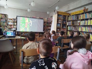 Детсадовцы Ждановки стали зрителями Магаданского областного театра кукол