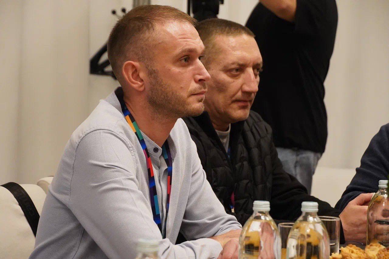 Статс-секретарь — заместитель Министра обороны РФ, председатель фонда «Защитники Отечества» Анна Цивилева встретилась с ветеранами специальной военной операции — участниками образовательной программы «Угольные города России»... Статс-секретарь — заместитель Министра обороны РФ, председатель фонда «Защитники Отечества» Анна Цивилева встретилась с ветеранами специальной военной операции — участниками образовательной программы «Угольные города России»...