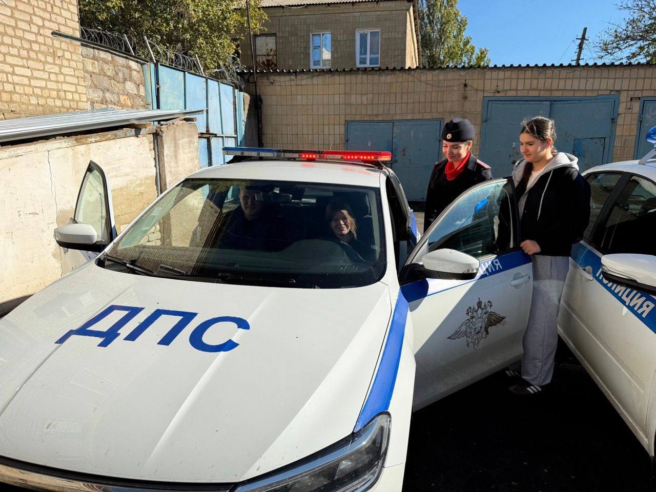 «Профориентационные каникулы» в рамках акции «Учиться в Донбассе» «Профориентационные каникулы» в рамках акции «Учиться в Донбассе»