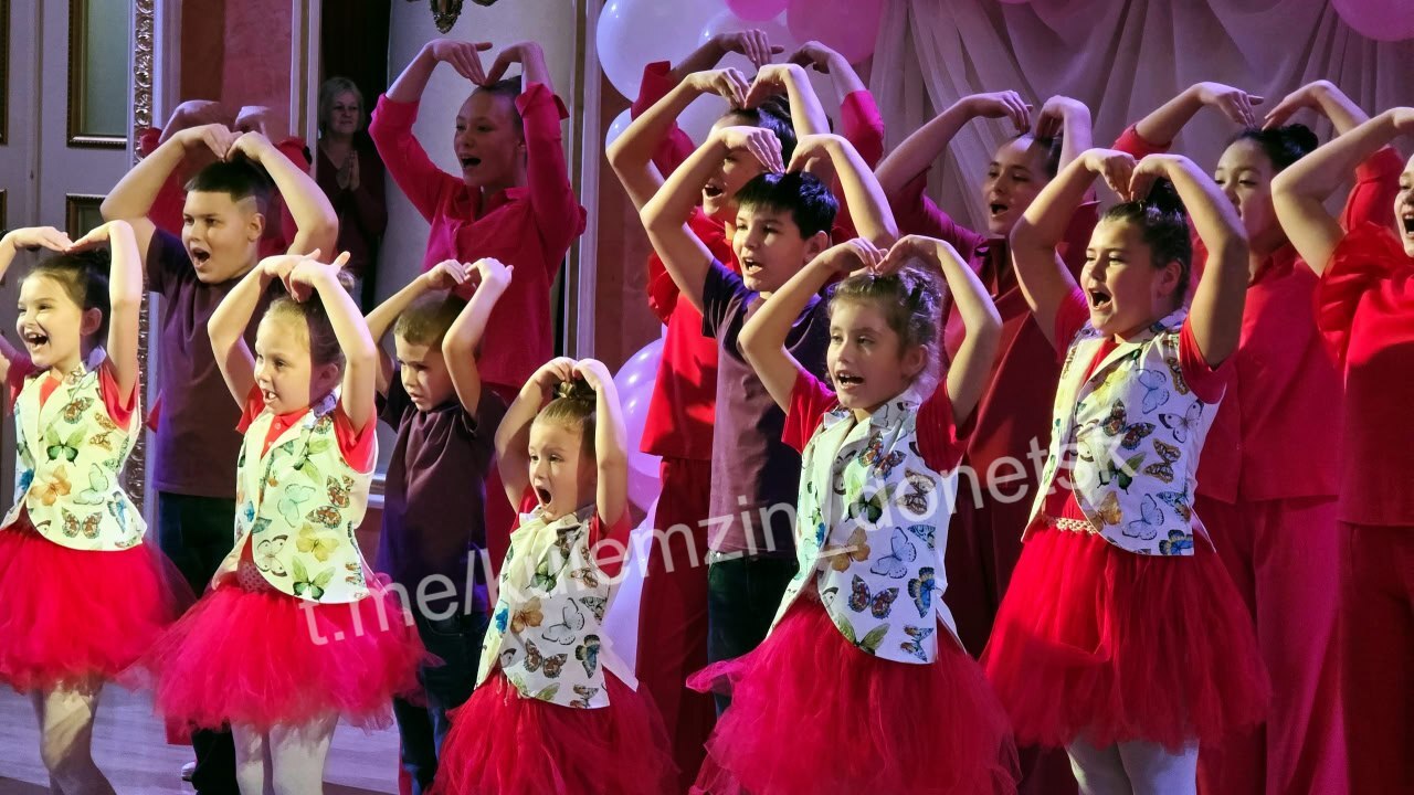 В учреждениях культуры нашего города состоялись праздничные мероприятия, посвящённые Дню бабушек и дедушек В учреждениях культуры нашего города состоялись праздничные мероприятия, посвящённые Дню бабушек и дедушек