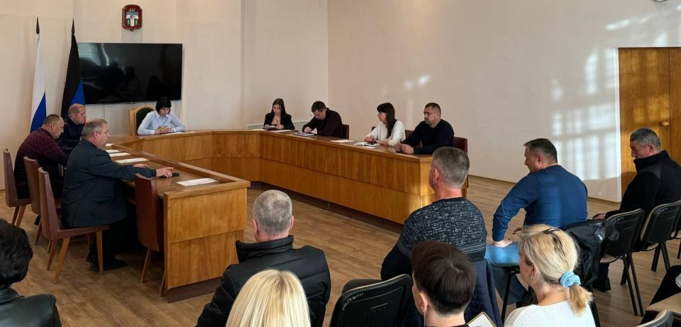 Наталья Великодная: 29 октября, в Администрации округа состоялось заседание комиссии по предупреждению и ликвидации чрезвычайных ситуаций и обеспечению пожарной безопасности Наталья Великодная: 29 октября, в Администрации округа состоялось заседание комиссии по предупреждению и ликвидации чрезвычайных ситуаций и обеспечению пожарной безопасности