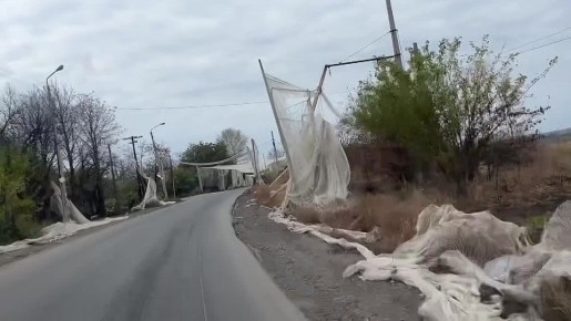 Юрий Котенок: Дорога в районе Константиновки и то, что осталось от сетей, натянутых ВСУ для защиты от FPV-дронов