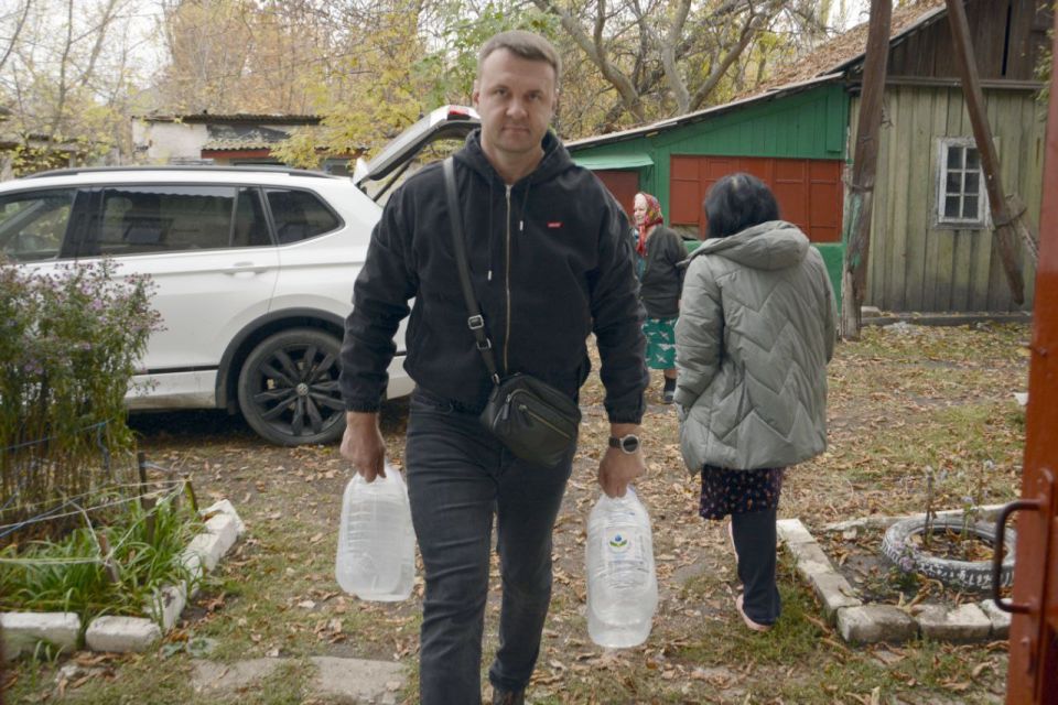 Глава Республики Денис Пушилин неоднократно подчеркивал, что забота о пожилых людях — одна из ключевых задач властей Глава Республики Денис Пушилин неоднократно подчеркивал, что забота о пожилых людях — одна из ключевых задач властей