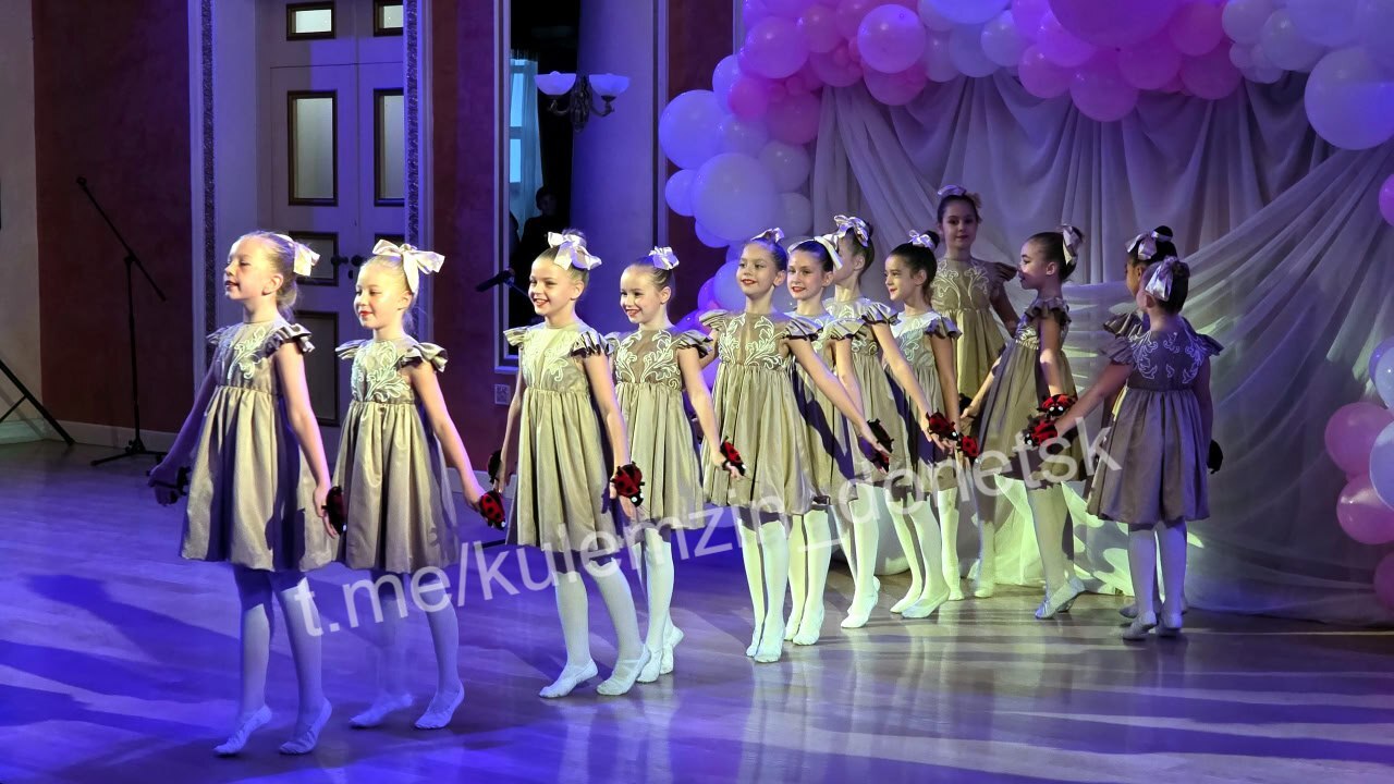 В учреждениях культуры нашего города состоялись праздничные мероприятия, посвящённые Дню бабушек и дедушек В учреждениях культуры нашего города состоялись праздничные мероприятия, посвящённые Дню бабушек и дедушек