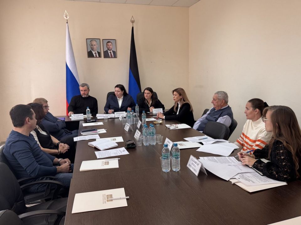 Защита прав дольщиков и бесхозяйного имущества: в Народном Совета обсудили «дорожную карту» Защита прав дольщиков и бесхозяйного имущества: в Народном Совета обсудили «дорожную карту»