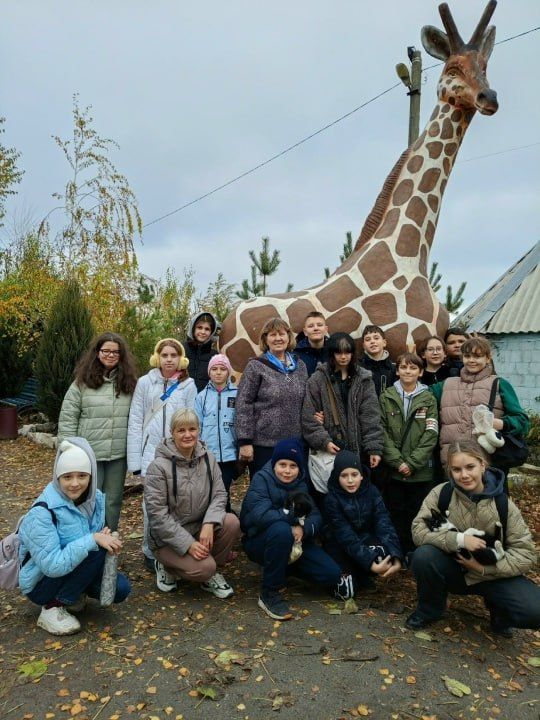 В рамках партийного проекта "Защита животного мира", реализуемого Единой Россией, учащиеся ГБОУ «Школа №86 г.о. Донецк» посетили крупнейший зоопарк ДНР в с. Придрожное В рамках партийного проекта "Защита животного мира", реализуемого Единой Россией, учащиеся ГБОУ «Школа №86 г.о. Донецк» посетили крупнейший зоопарк ДНР в с. Придрожное