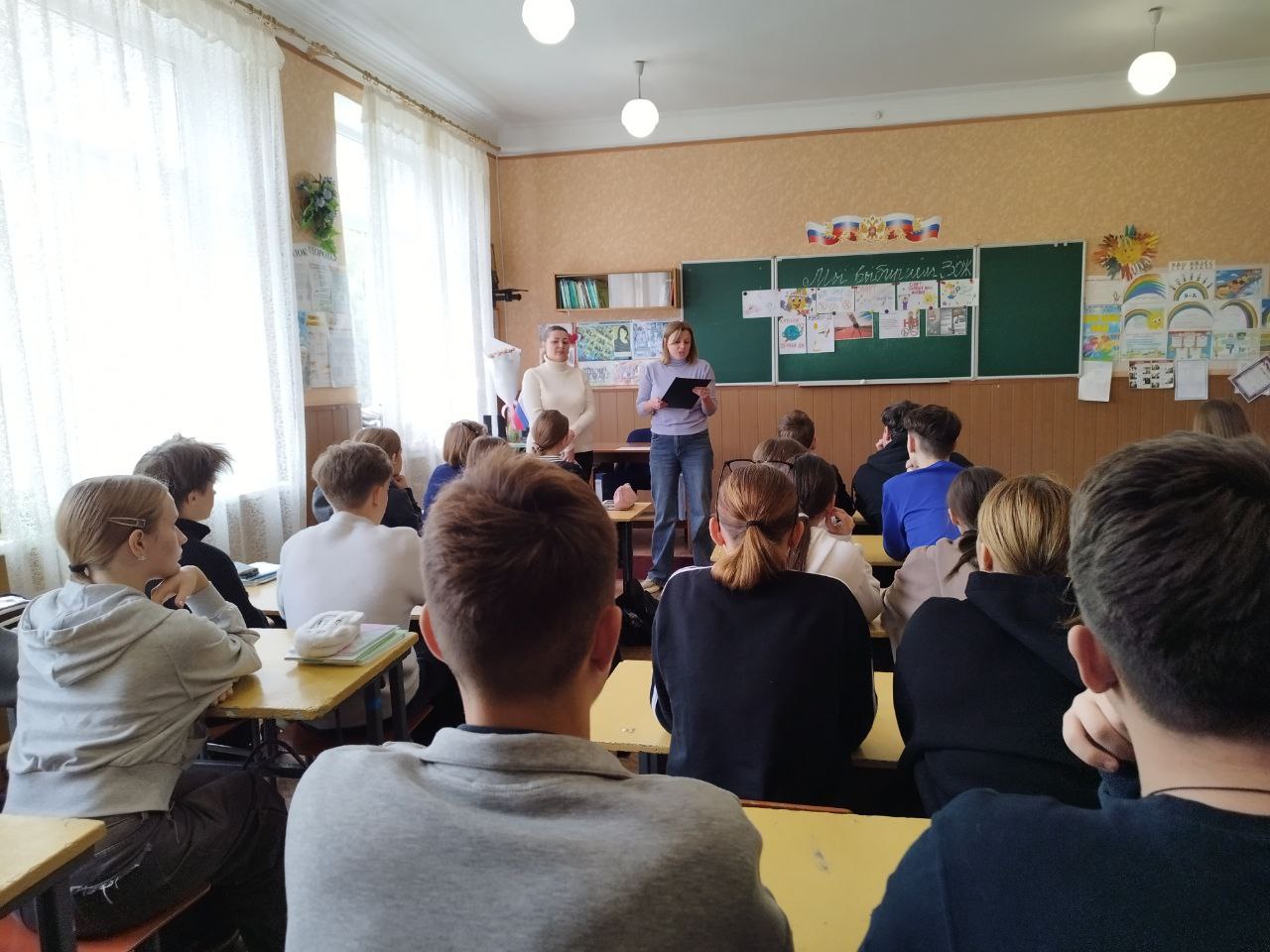 Жизнь прекрасна без вредных привычек: в Харцызске прошла серия профилактических мероприятий ко Дню отказа от курения Жизнь прекрасна без вредных привычек: в Харцызске прошла серия профилактических мероприятий ко Дню отказа от курения