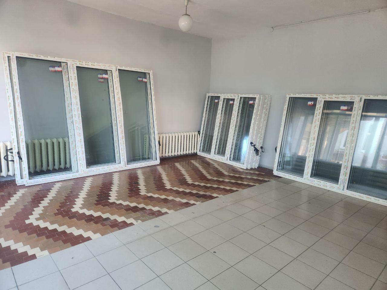 Подрядчики Нижегородской области обновят окна в филиале горбольницы в Харцызске