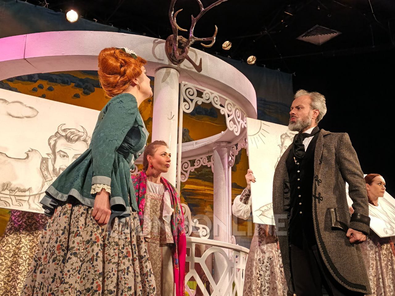 В Донецкой муздраме прошла премьера спектакля «Так не бывает!» В Донецкой муздраме прошла премьера спектакля «Так не бывает!»