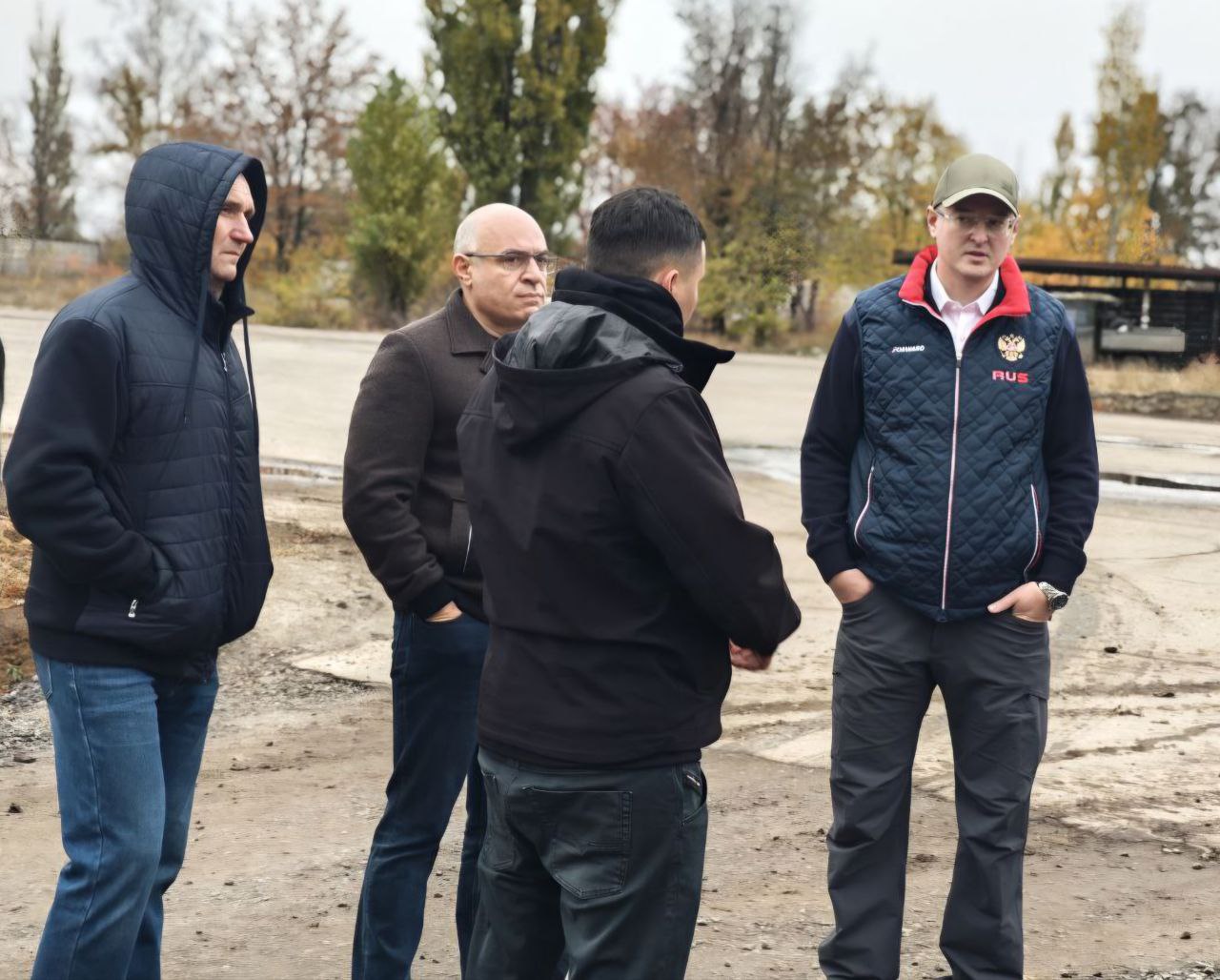 Сегодня Губернатор Камчатского края Владимир Солодов с очередным рабочим визитом посетил городской округ Дебальцево