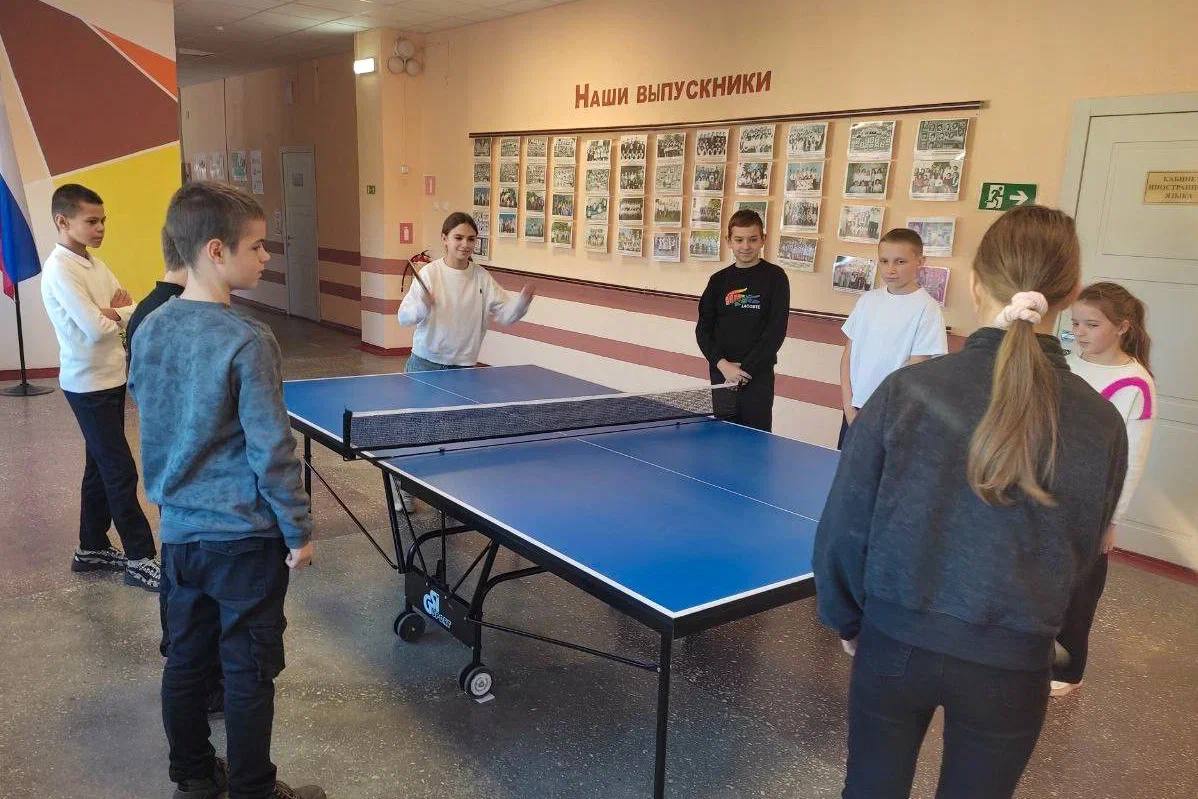 Дети из села Вольное учатся играть в настольный теннис благодаря помощи Надымского района Дети из села Вольное учатся играть в настольный теннис благодаря помощи Надымского района