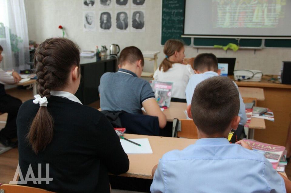 В ДНР завершают посевную под урожай 2026 года В ДНР завершают посевную под урожай 2026 года