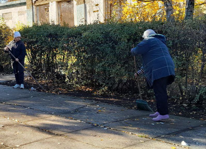 30 октября, в рамках партийного проекта Единой России "Городская среда", а также традиционной экологической акции «Чистый четверг» жители населенных пунктов Тельмановского округа приняли участие в наведении чистоты и порядка 30 октября, в рамках партийного проекта Единой России "Городская среда", а также традиционной экологической акции «Чистый четверг» жители населенных пунктов Тельмановского округа приняли участие в наведении чистоты и порядка