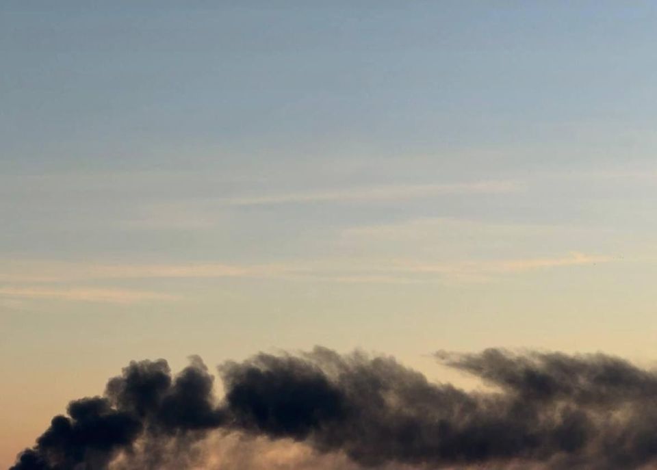 «Калибры» погрузили Украину во тьму: удары из ДНР обрушили энергосистему страны ВС РФ нанесли массированный удар из ДНР и других направлений — в небе более 90 «Гераней», работали «Кинжалы» и «Калибры». Под ударом —... «Калибры» погрузили Украину во тьму: удары из ДНР обрушили энергосистему страны ВС РФ нанесли массированный удар из ДНР и других направлений — в небе более 90 «Гераней», работали «Кинжалы» и «Калибры». Под ударом —...