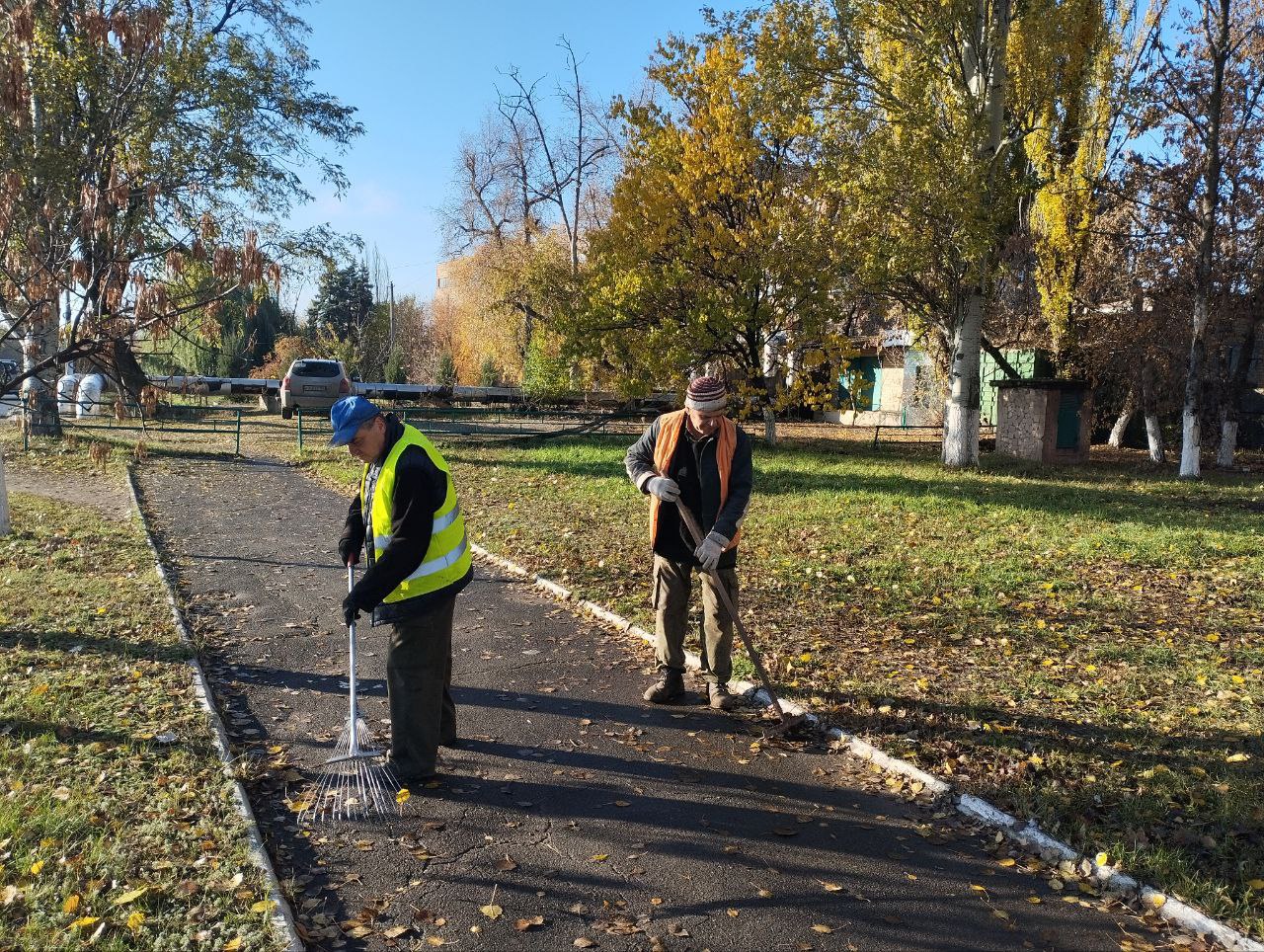 Сегодня, 30 октября 2025 года, в рамках проекта «Городская среда», реализуемого Единой Россией , работники предприятий Кировского района приняли участие в традиционной экологической акции «Чистый четверг» Сегодня, 30 октября 2025 года, в рамках проекта «Городская среда», реализуемого Единой Россией , работники предприятий Кировского района приняли участие в традиционной экологической акции «Чистый четверг»