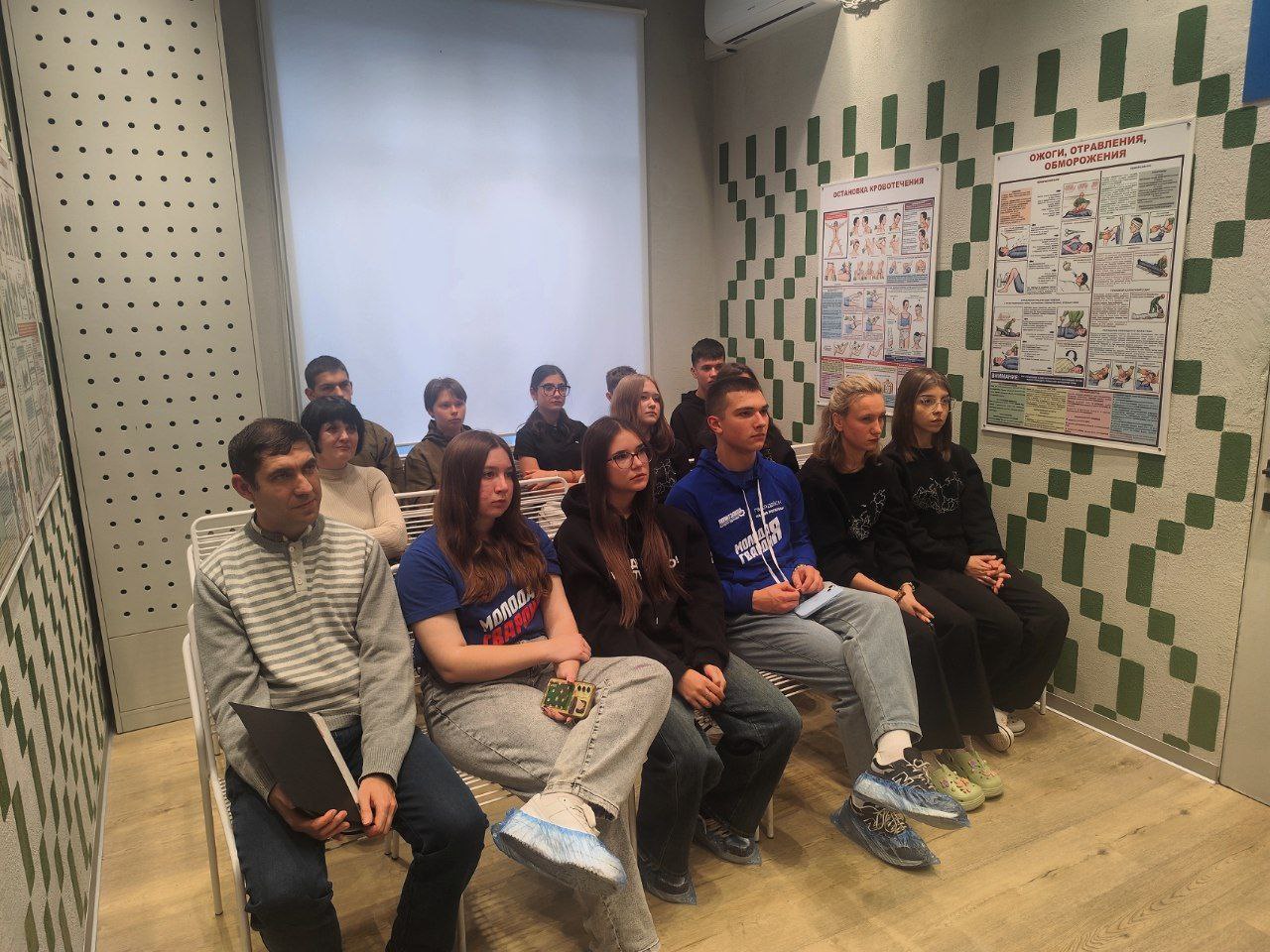 Молодежь Волновахского округа: на страже мира и безопасности