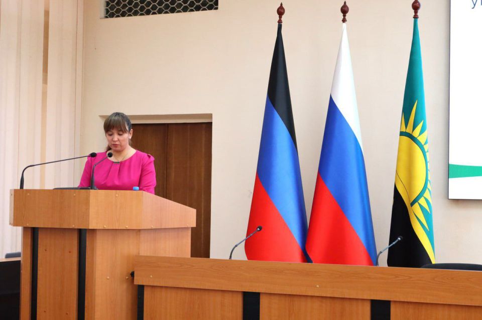 Валентина Харлашка: 30 октября провела 57 заседание Макеевского городского совета Донецкой Народной Республики Валентина Харлашка: 30 октября провела 57 заседание Макеевского городского совета Донецкой Народной Республики