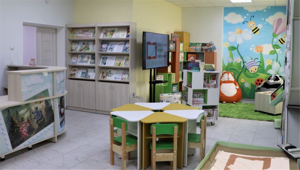 Михаил Желтяков: Сегодня знаковое событие для всего нашего края, и особенно — для подрастающего поколения! 30 октября в Енакиево состоялось торжественное открытие библиотеки «нового поколения», модернизированной в рамках... Михаил Желтяков: Сегодня знаковое событие для всего нашего края, и особенно — для подрастающего поколения! 30 октября в Енакиево состоялось торжественное открытие библиотеки «нового поколения», модернизированной в рамках...