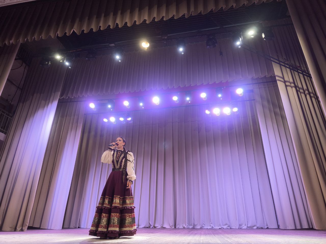 «МНОГОНАЦИОНАЛЬНЫЙ ДОНБАСС» «МНОГОНАЦИОНАЛЬНЫЙ ДОНБАСС»