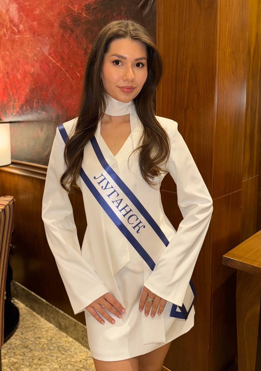 Красавицы из Донбасса вышли в финал конкурса «Мисс и Миссис Россия Земля 2025» Красавицы из Донбасса вышли в финал конкурса «Мисс и Миссис Россия Земля 2025»