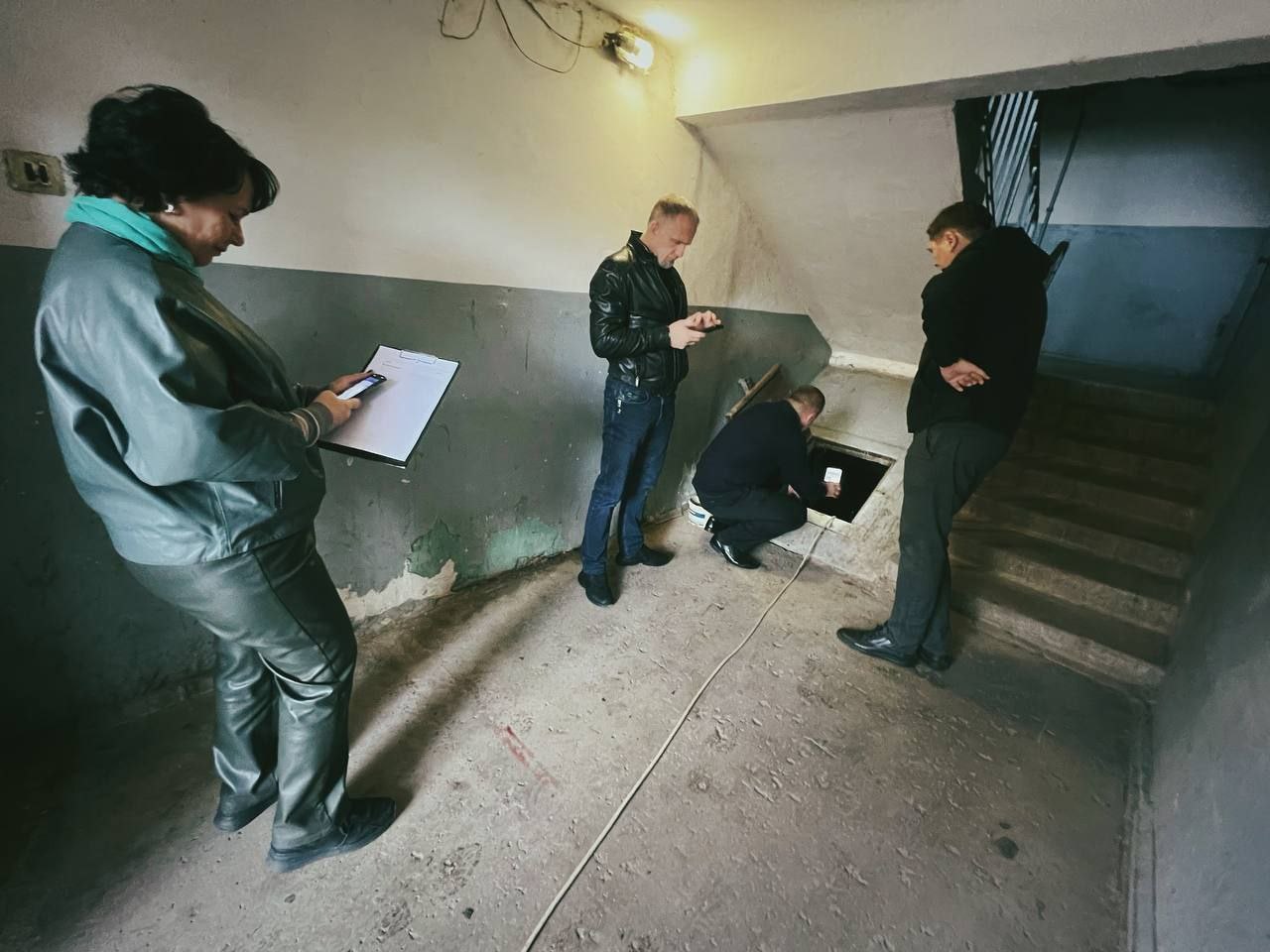 Юрий Атаманов: В составе мониторинговой группы проверил обеспечение теплом многоквартирного дома по улице Нижнекурганская в Буденновском районе нашего города