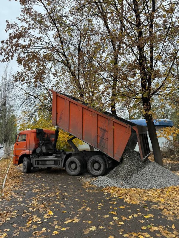 Андрей Чертков: Масштабное благоустройство в торезском парке «Центральный» выходит на финишную прямую Андрей Чертков: Масштабное благоустройство в торезском парке «Центральный» выходит на финишную прямую