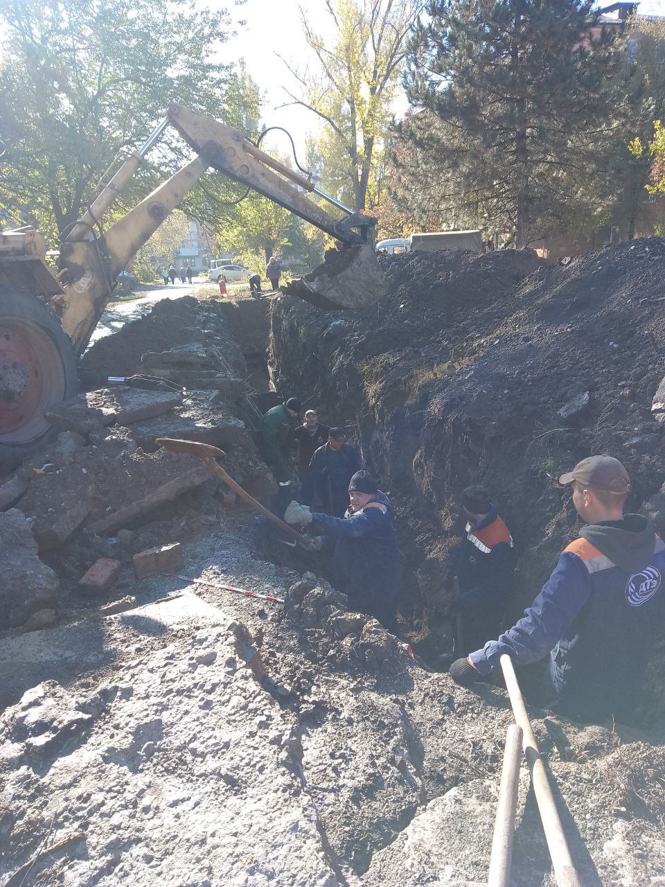 Валентина Харлашка: 29 октября, в составе мониторинговой группы проконтролировала качество подачи тепла жителям квартала Химик в Кировском районе Макеевки Валентина Харлашка: 29 октября, в составе мониторинговой группы проконтролировала качество подачи тепла жителям квартала Химик в Кировском районе Макеевки