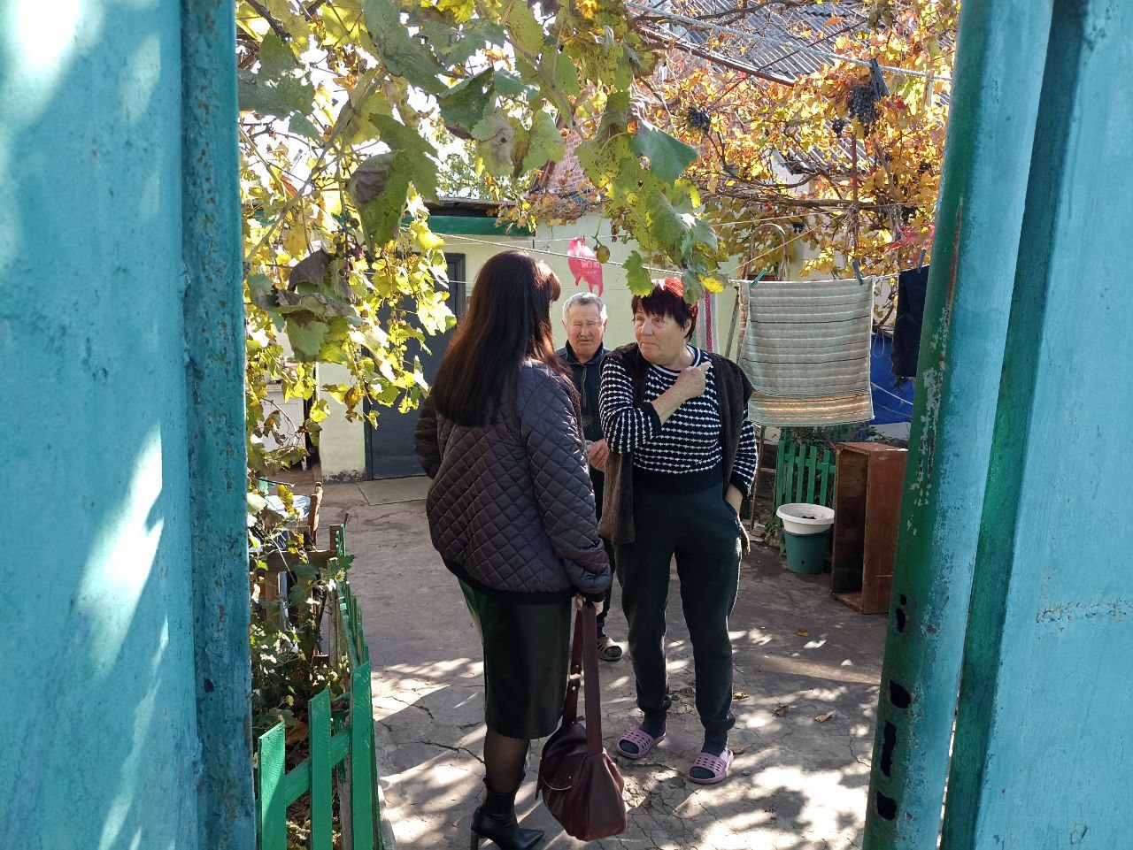 Заместитель Главы Администрации Мангушского округа Алена Кошевая встретилась с жителями села Портовское