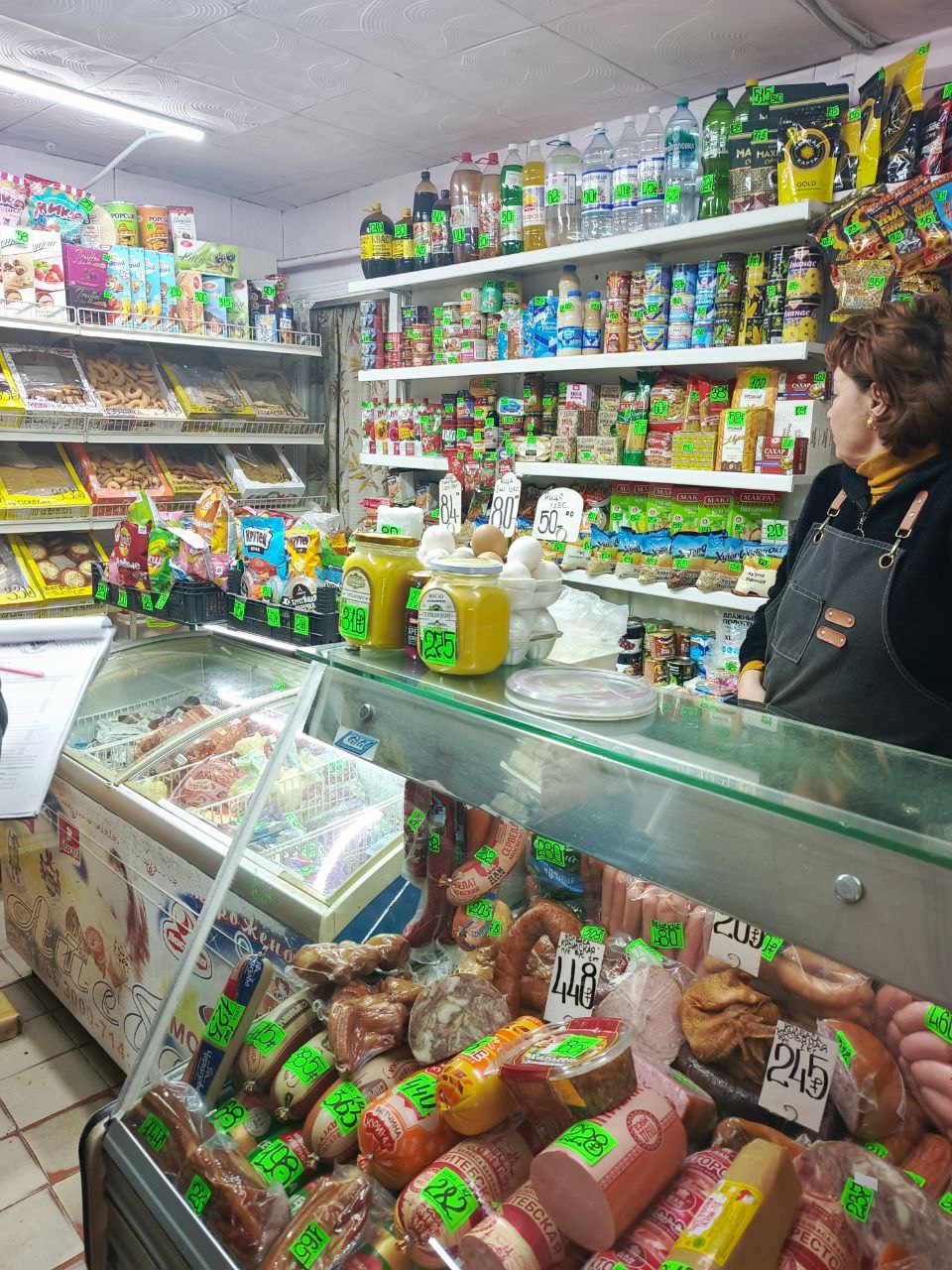 Иван Приходько: Активисты Народного контроля проверили ряд магазинов в Никитовском районе Горловки Иван Приходько: Активисты Народного контроля проверили ряд магазинов в Никитовском районе Горловки