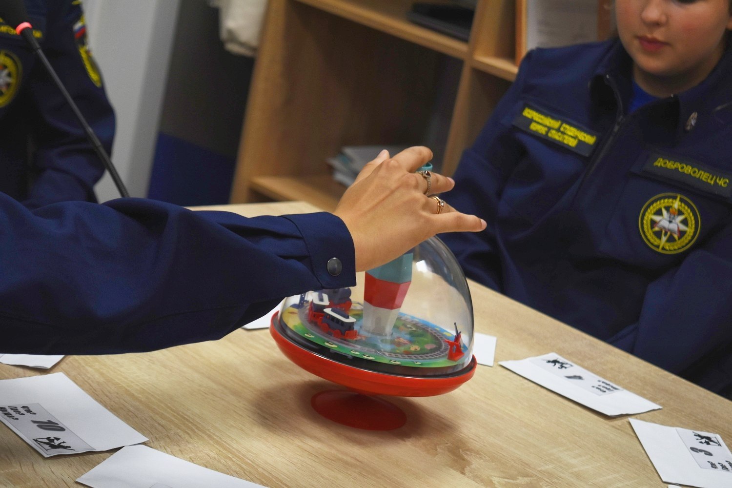 Добровольцы Донецкого РО ВСКС приняли участие в интеллектуальной игре «Что? Где? Когда?», посвящённой Дню народного единства Добровольцы Донецкого РО ВСКС приняли участие в интеллектуальной игре «Что? Где? Когда?», посвящённой Дню народного единства