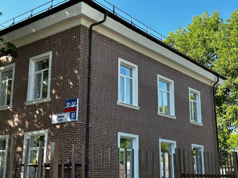 Продолжаются работы по восстановлению объектов, пострадавших в результате боевых действий Продолжаются работы по восстановлению объектов, пострадавших в результате боевых действий