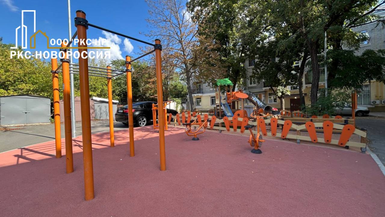 В рамках программы «Благоустройство придомовых территорий 2024-2026» завершены работы во дворе на ул. Апатова В рамках программы «Благоустройство придомовых территорий 2024-2026» завершены работы во дворе на ул. Апатова